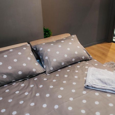 Apartments "Під Дубом"- "Under The Oak" Lviv Ngoại thất bức ảnh