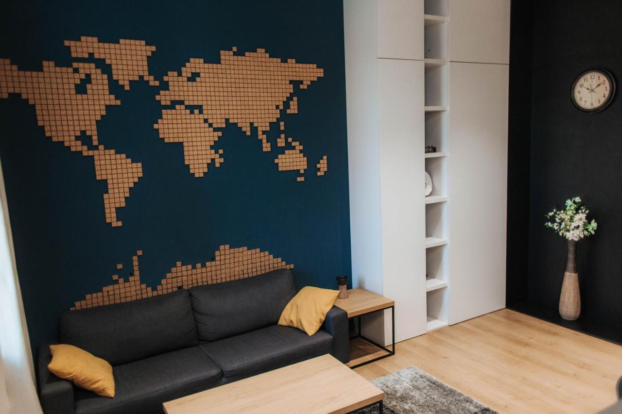 Apartments "Під Дубом"- "Under The Oak" Lviv Ngoại thất bức ảnh