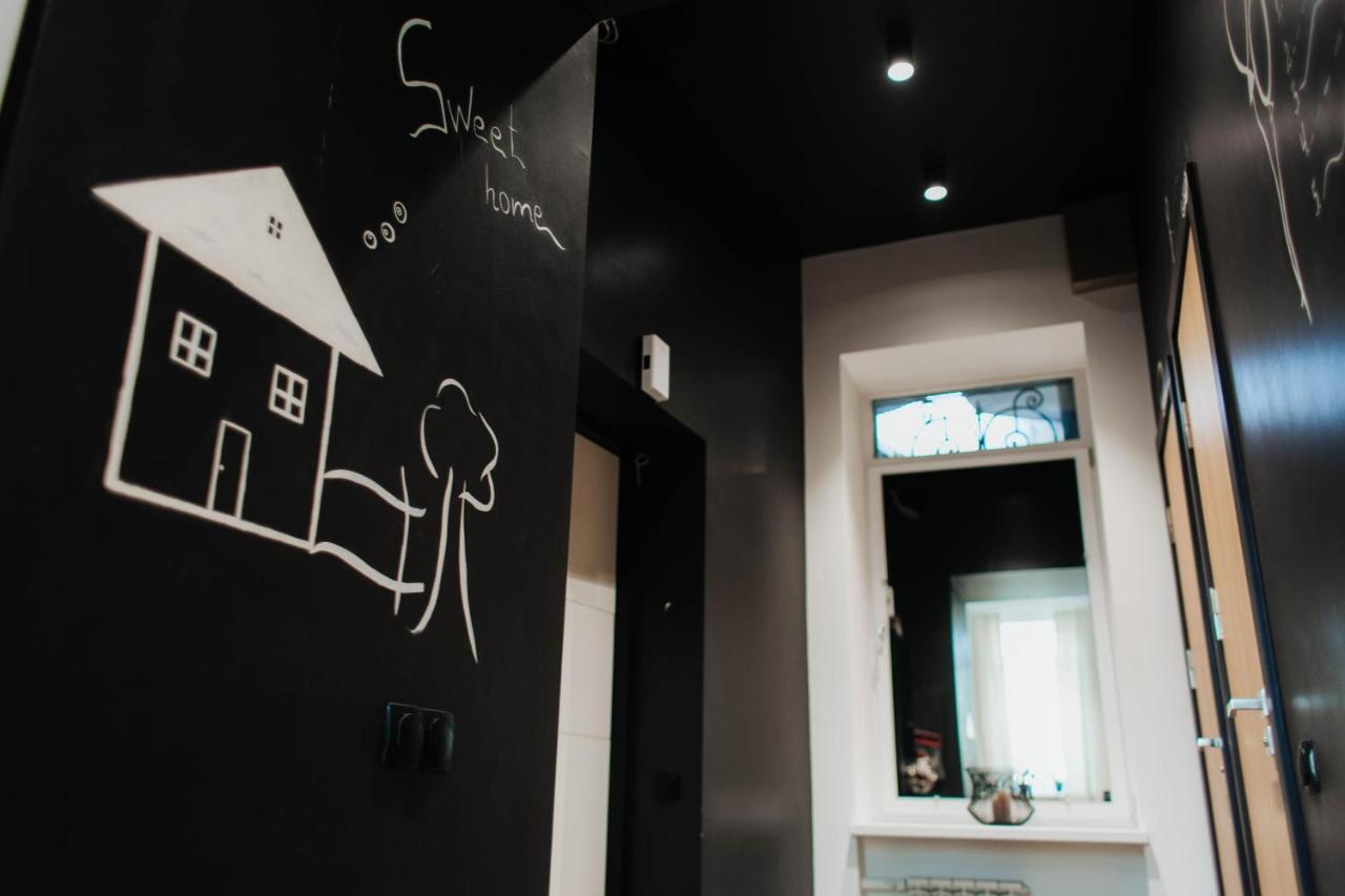 Apartments "Під Дубом"- "Under The Oak" Lviv Ngoại thất bức ảnh