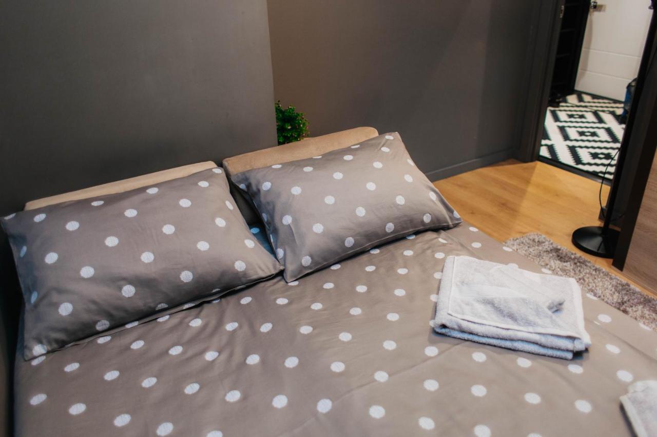 Apartments "Під Дубом"- "Under The Oak" Lviv Ngoại thất bức ảnh